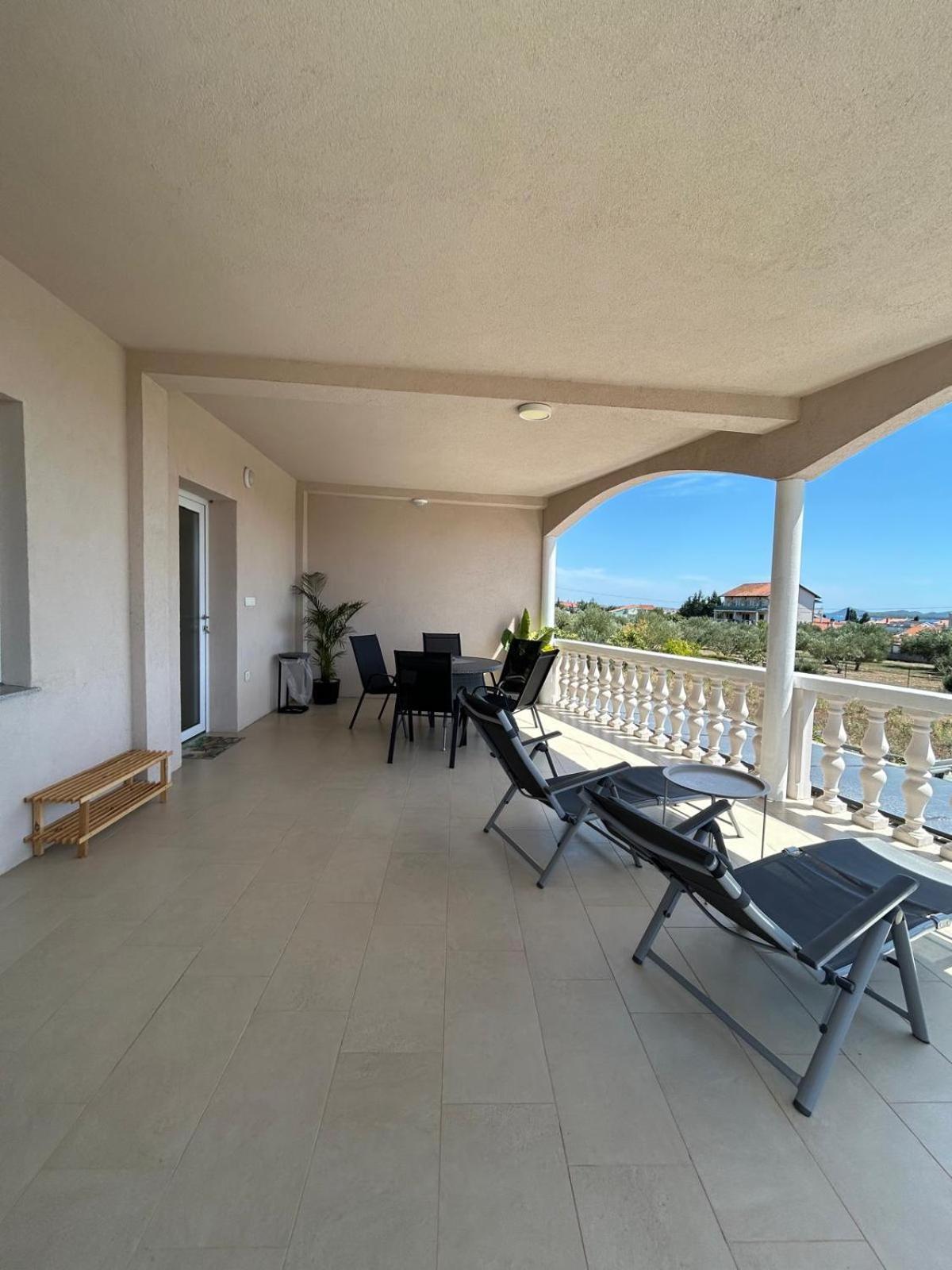 Apartman Lorna Turanj Extérieur photo