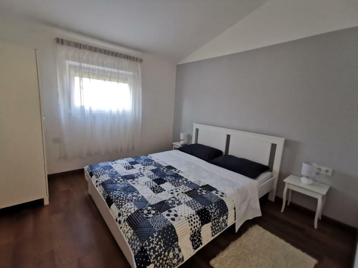 Apartman Lorna Turanj Extérieur photo